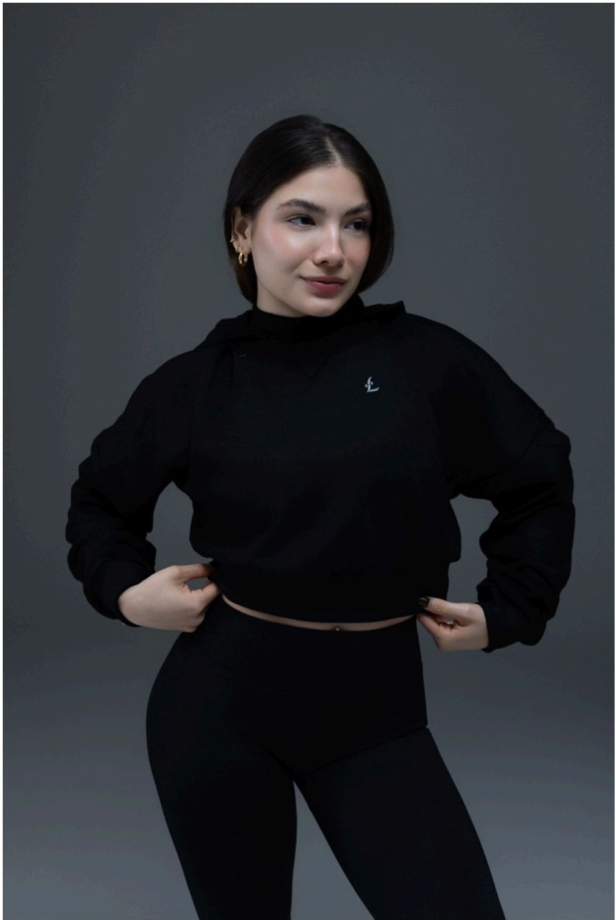 Noite Hoodie in Obsidian
